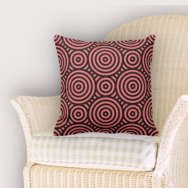Coussin Cercles imbriqués noirs et roses féminins Motif (Feminine Black & Pink Nested Circle Pattern Throw Pillow, Dining Room)
