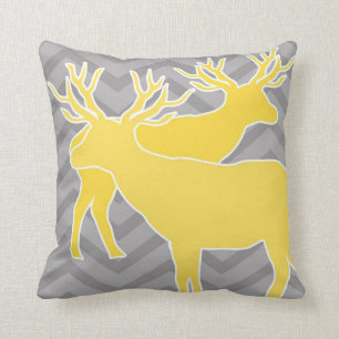 Coussin Cerfs communs sur le chevron de zigzag - jaune et