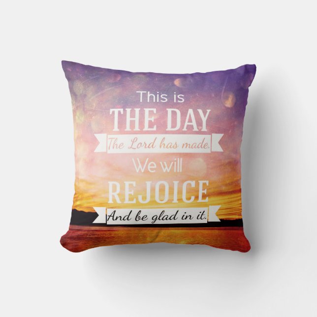Coussin C'est le jour où le seigneur a fait… (Recto)