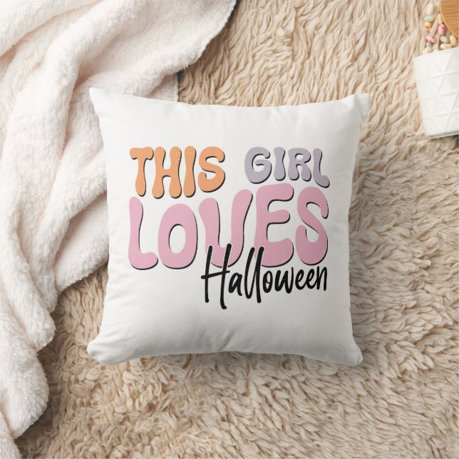 Coussin Cette fille adore Halloween (Couverture)