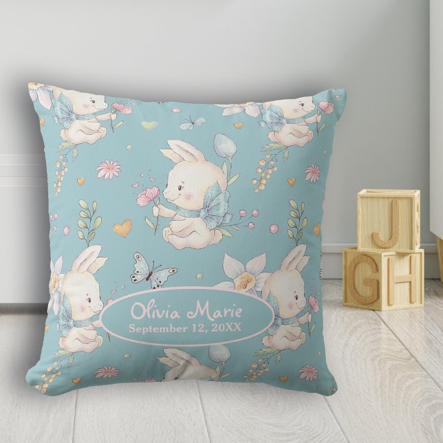 Coussin Chambre de bébé personnalisée avec lapin et fleur  (Créateur téléchargé)