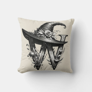 Coussin Chapeau de sorcière noir lettre W personnalisée in