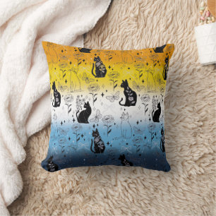 Coussin Chat noir mystique et fier AroAce Agender - Sorciè