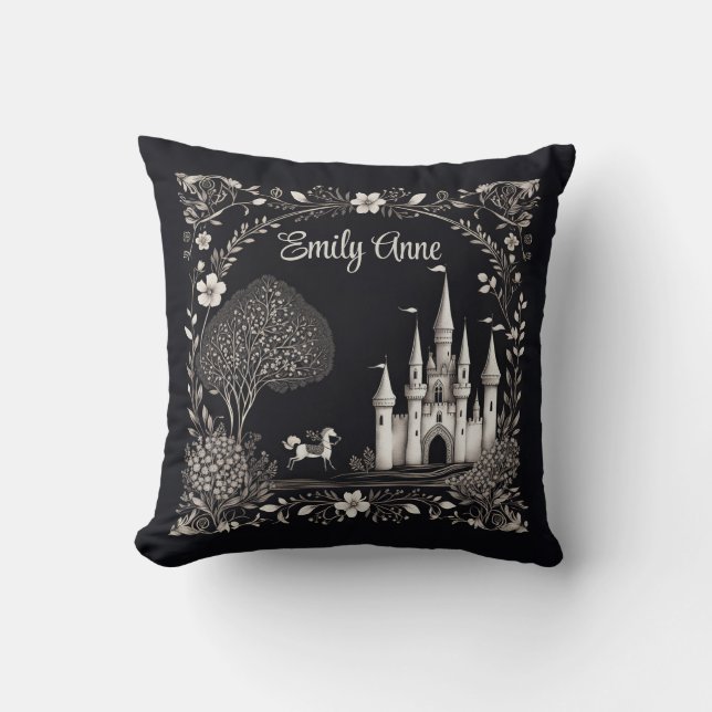 Coussin Château de Conte de Foire Noir et Blanc avec Cheva (Recto)
