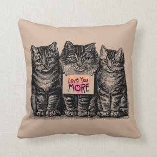Coussin Chats vintages "amour vous plus" de carreau