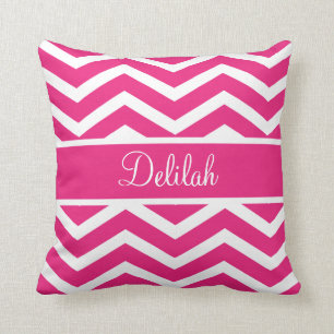 Coussin Chaud rose Chevron Nom personnalisé