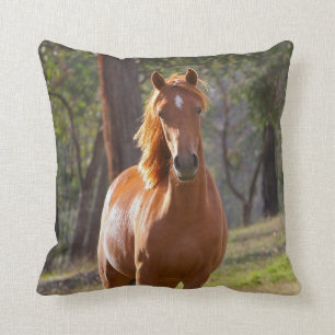 Coussin Cheval de châtaigne Jaillir d'oreiller