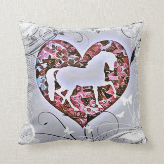 Coussin Cheval sauvage et papillons