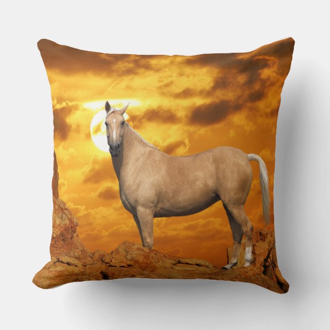 Coussin Chevaux d'imaginaire : Montagne (Recto)