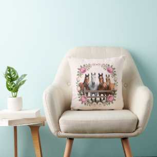 Coussin Chevaux élégants dans l'art de la couronne florale