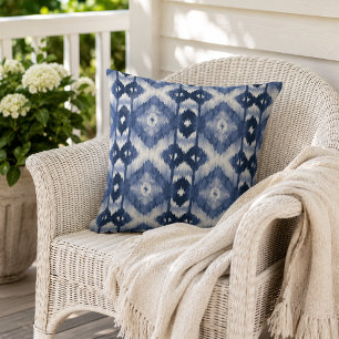 Coussin Chic motif tribal art Ikat bleu marine foncé blanc