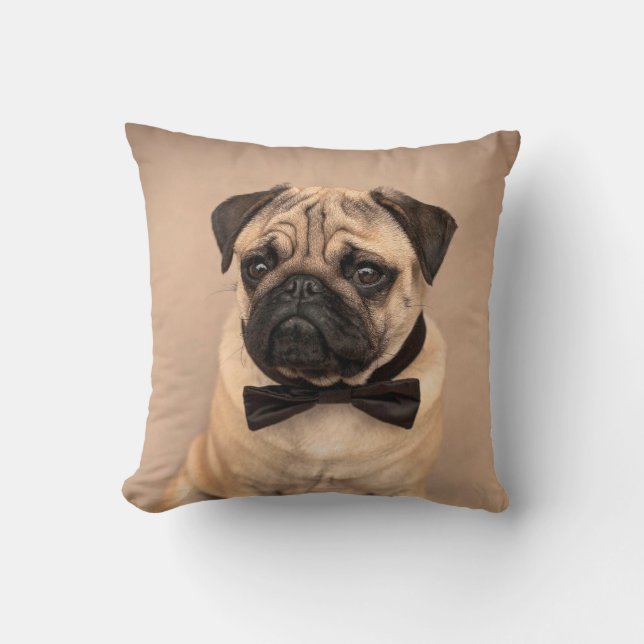 Coussin Chien de carlin de faon avec la cravate d'arc (Recto)