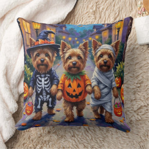 Coussin Chiens Yorkshire Terrier en costumes d'Halloween
