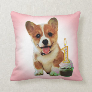 Coussin Chiot de corgi et premier petit gâteau