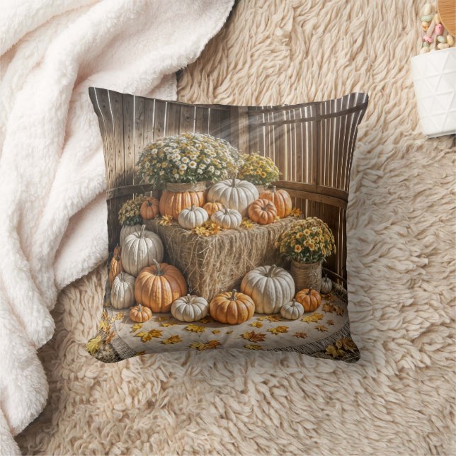 Coussin Citrouilles D'Automne Sur Un Hay Bale (Couverture)