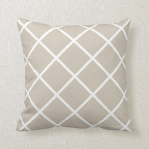 Coussin classique de treillis dans le sable/blanc