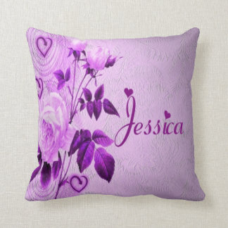 Coussin Coeurs floraux pourpres de Jessica