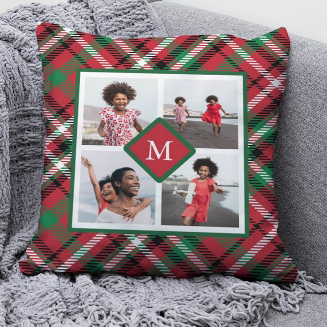 Coussin Collage photo et monogramme de vacances Red Plaid (Créateur téléchargé)