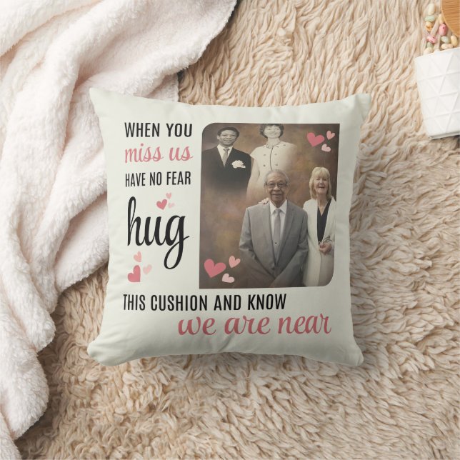 Coussin Commande spéciale : S McGreal PINK (Couverture)