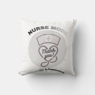 Coussin Conception de stéthoscope en forme de cœur en mode