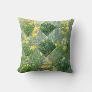Coussin Conception géométrique de terrain jaune,