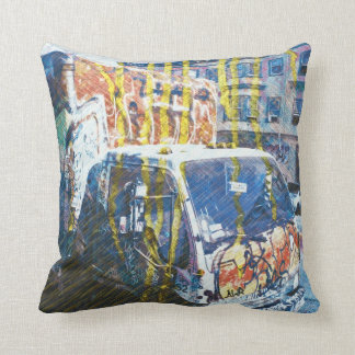 Coussin Coup de Camion-Un-Licious (amour de graffiti)
