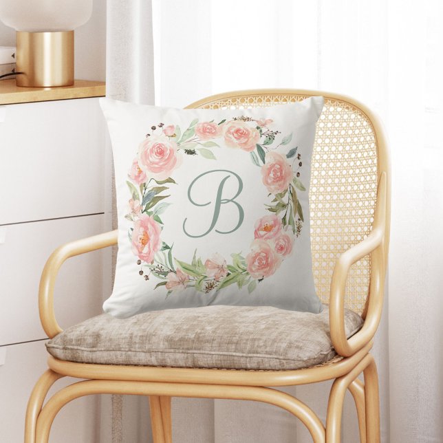 Coussin Couronne de fleurs rose pastel monogramme (In situ)