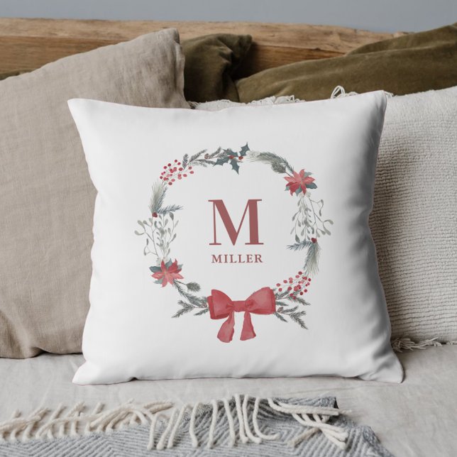 Coussin Couronne de Noël rustique Nom de famille Monogramm (Créateur téléchargé)