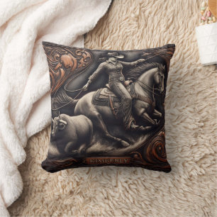 Coussin Cowgirl Roping a Steer in Vintage Rodeo Artwork