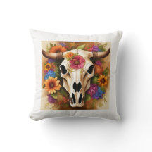 Crâne de vache occidentale moderne avec fleurs Jet