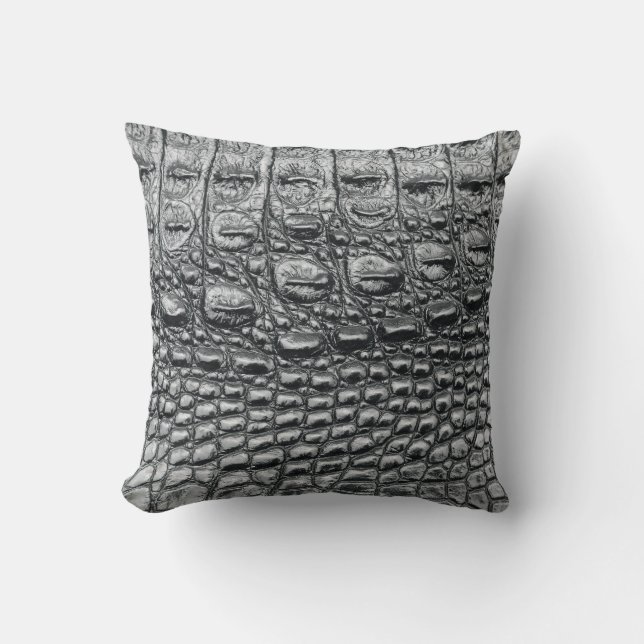 Coussin Crocodile Noir : Météo Noire Mystique (Recto)