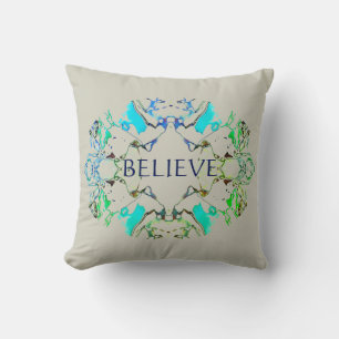 Coussin "Crois" Mandala dans les tons bleu, vert sur gris