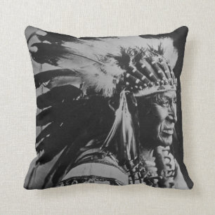 Coussin Cru blanc de chef de Sioux de cygne