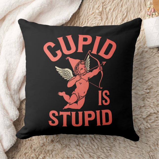 Coussin Cupidon est stupide et drôle la Saint-Valentin (Couverture)