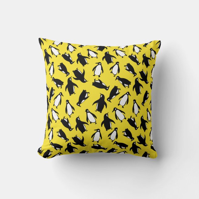 Coussin Cute black white penguin pattern yellow background (Recto)