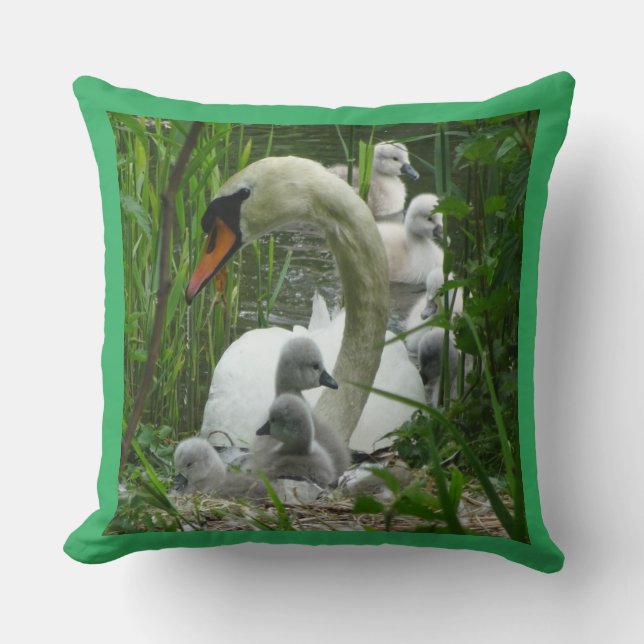 Coussin Cygne de mère avec le carreau d'oiseaux de bébé (Recto)