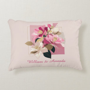 Coussin d'accentuation des fleurs de Camellia rose