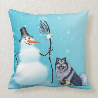 Coussin de bonhomme de neige et de keeshond