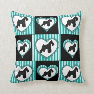 Coussin de coeurs et de rayures de Schnauzers