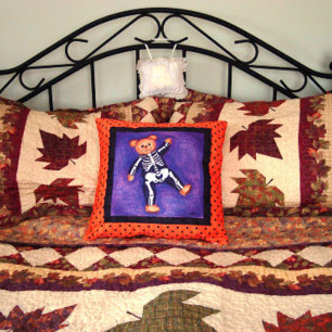 Coussin de Halloween d'os d'ours