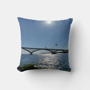 Coussin de jet Peace Bridge