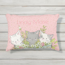 Coussin de pièce de filles de Kitty personnalisé