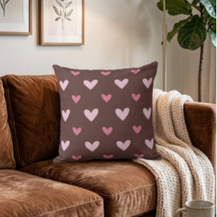Coussin décoratif à motif cœur rose et chocolat