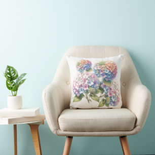 Coussin décoratif aux hortensias délicats en aquar