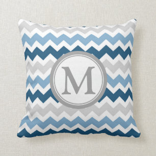 Coussin décoratif de monogramme de Chevron de gris