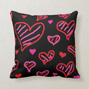 Coussin des coeurs tirés à la main