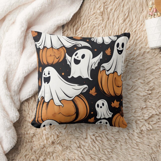 Coussin Des fantômes lunaires jouant parmi les citrouilles (Couverture)