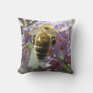 Coussin des fleurs d'abeilles et de bouddleia