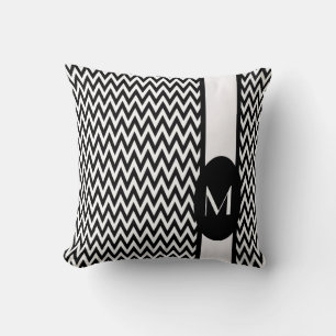 Coussin Design Chevron élégant noir avec monogramme