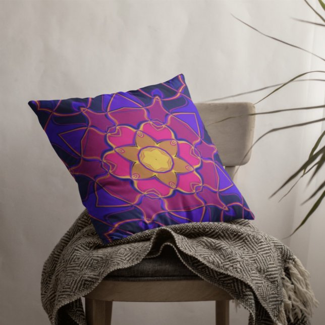 Coussin Dessin Mandala Flower jaune rose et bleu (Créateur téléchargé)